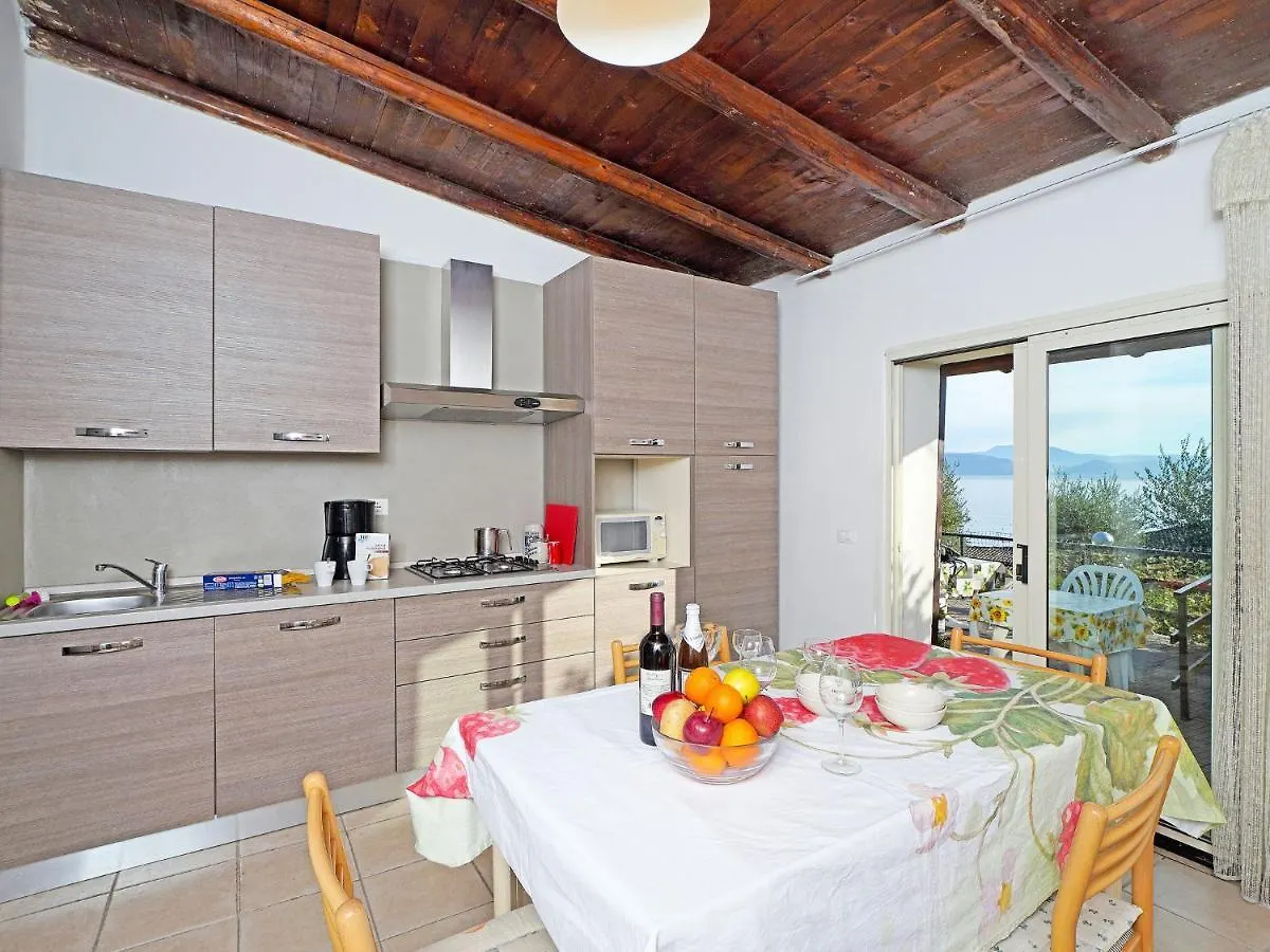 Apartment Casa Centrale By Interhome Раффа